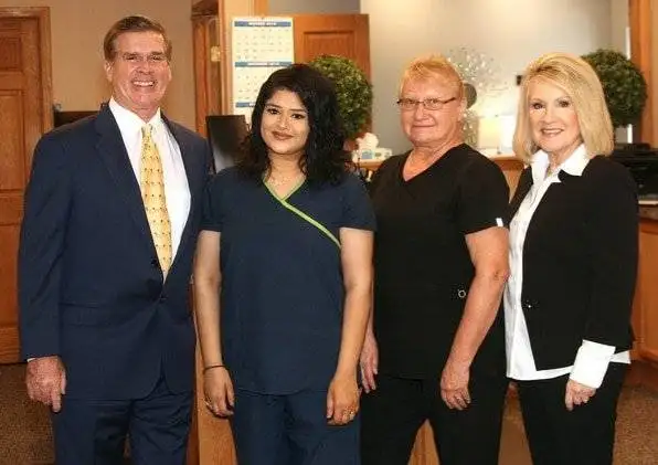 Chiropractor Peoria IL Jerry Carter with Team Chiropractor Peoria IL Jerry Carter with Team